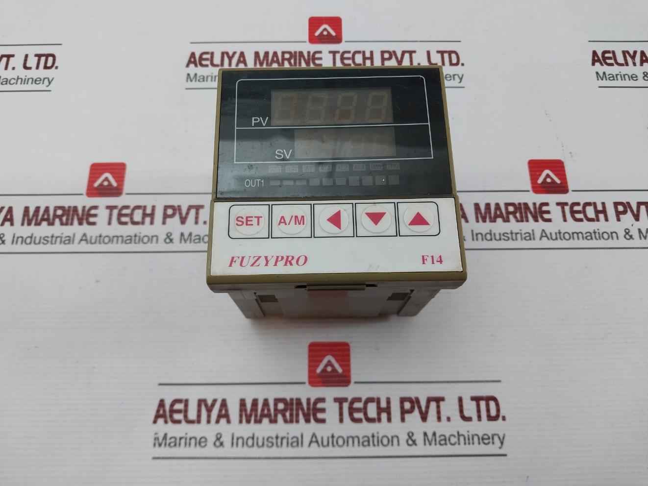 Fuzypro F14-101-000 Digital Temperature Controller