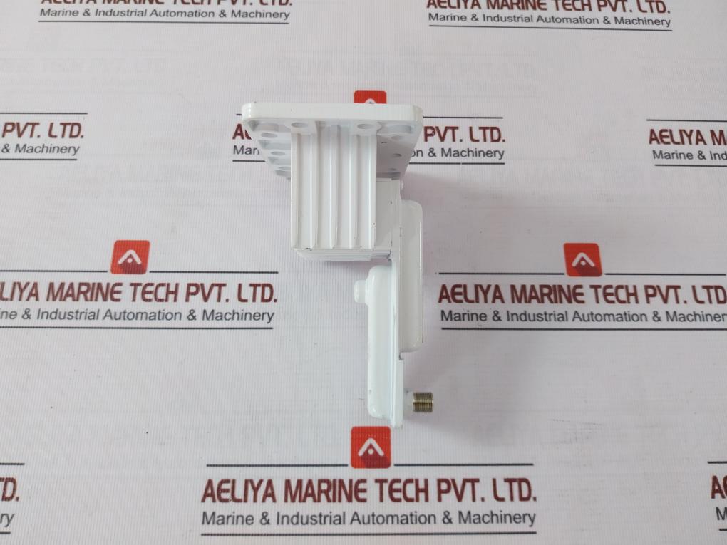 Gardiner C95-29 Low Noise Block Downconverter 3.7-4.2 Ghz 65 Db 5150 Mhz