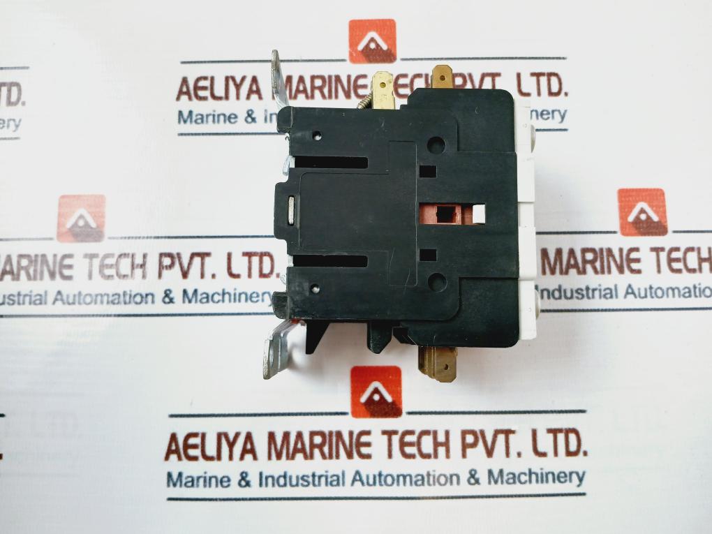 Ge Cr453Ad3Hbb Contactor 3 Pole 50/60Hz