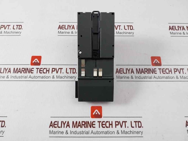 Ge Fanuc Ic200Chs022B Compact I/O Carrier With Box-style Terminals 300V 10A