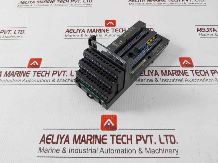 Ge Fanuc Ic200Chs022B Compact I/O Carrier With Box-style Terminals 300V 10A