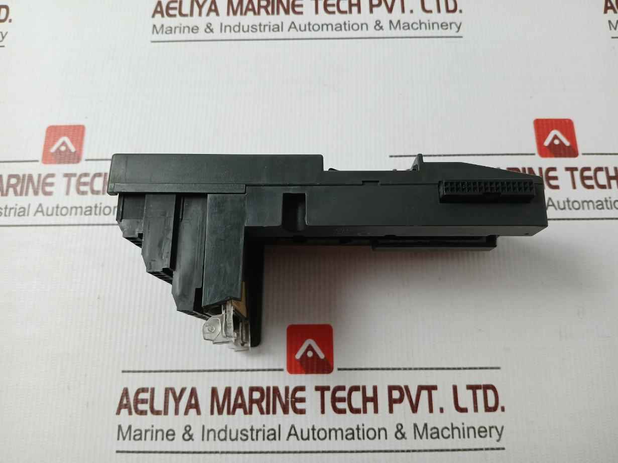 Ge Fanuc Ic200Chs022G Compact I/O Carrier Box Style E157515