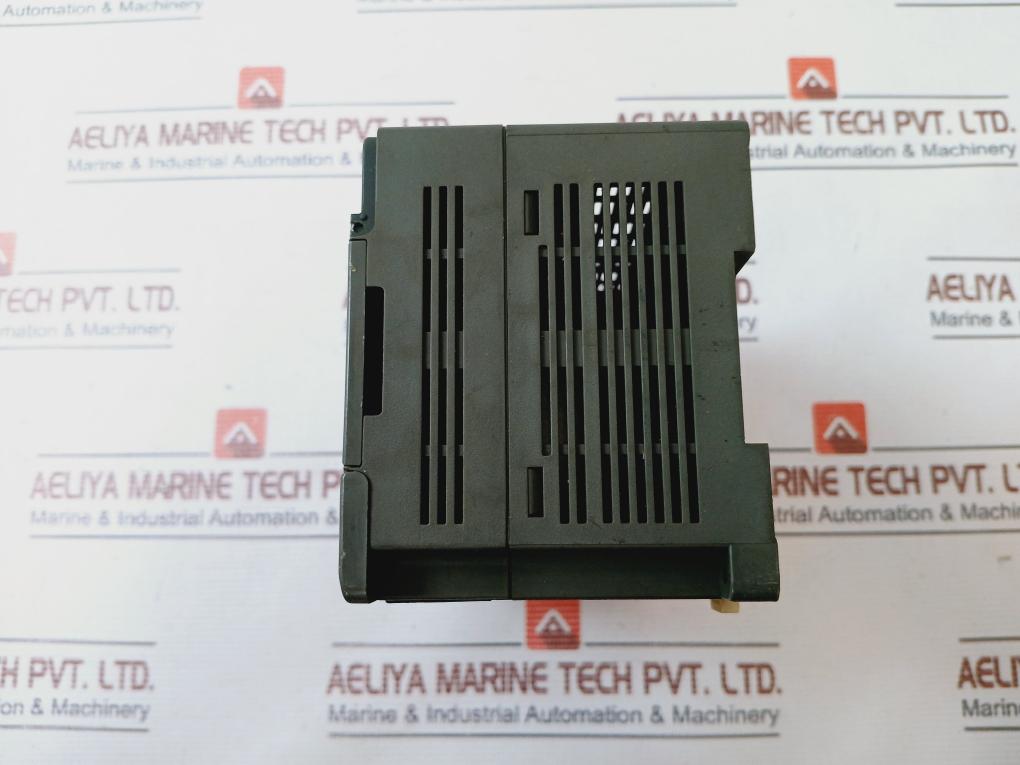 GE Fanuc IC200UDR005-BG Micro Controller