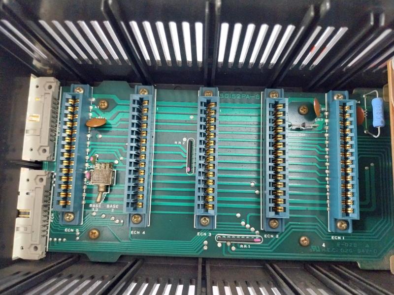 GE FANUC IC610CHS110A Programmable Controller Power Supply Rack