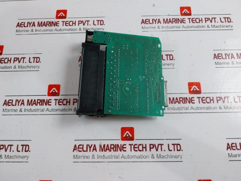 Ge Fanuc Mdl742 Output Module 12/24 Vdc Ic693Mdl742