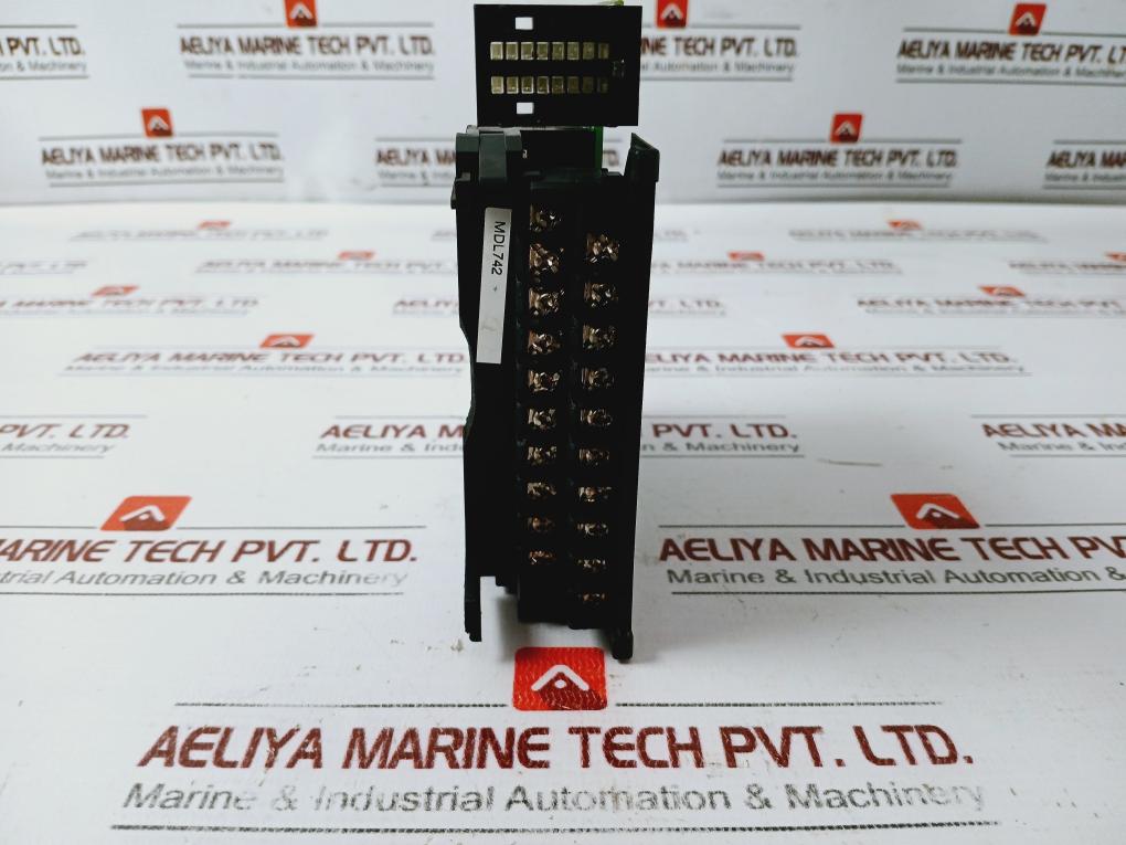 GE Fanuc MDL742 Output Module, D33F2, GTS 11B