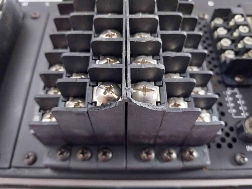 Ge Transformer Protection System T60Uj3Hkhf8Nh6Dm8Lp67U67Wxx Multilin T60 300V