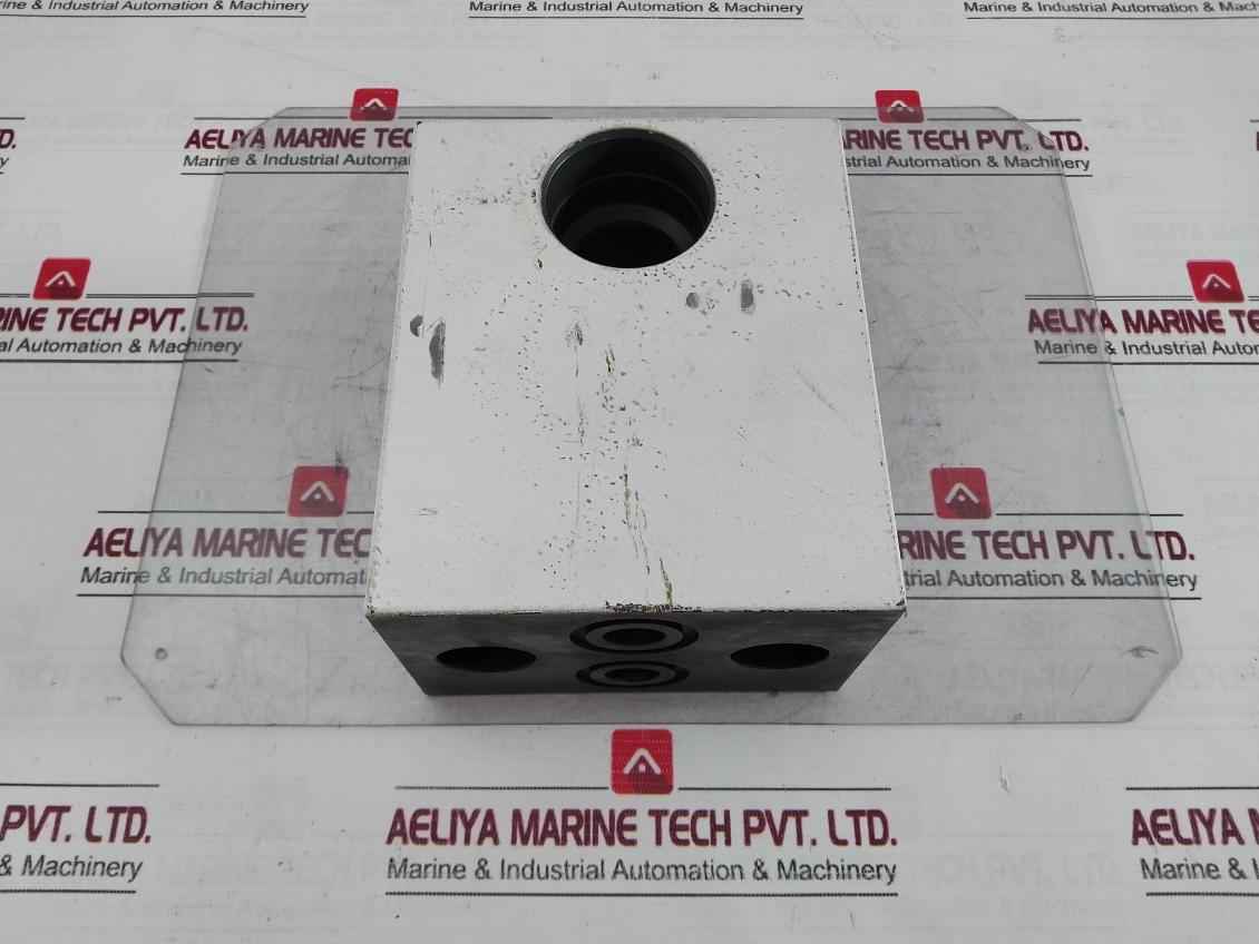 Ge‑Hydril 3126771 Hinge Fluid - 18"-15M Compact Ram Bop