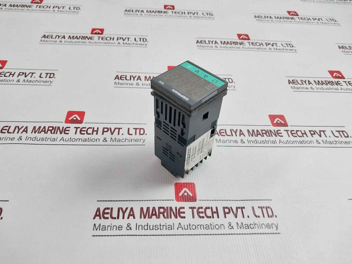 Gefran 600-r-r-0-0-0 Temperature Controller