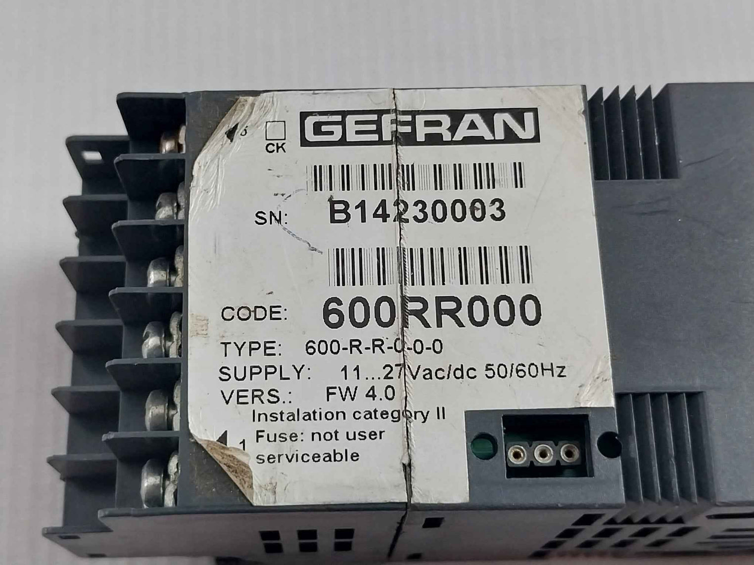 Gefran 600-r-r-0-0-0 Temperature Controller