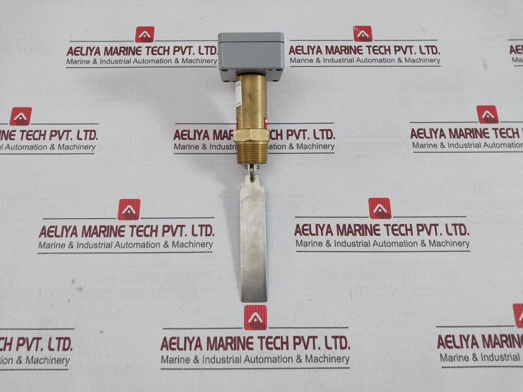 Gems Sensors 020-3497 Paddle Flow Switch For Cooling Water 250Vac/Dc 0.5A 20Va