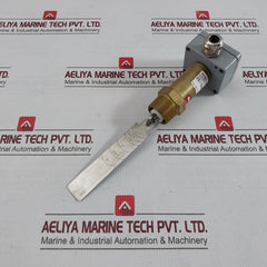 Gems Sensors 020-3497 Paddle Flow Switch For Cooling Water 250Vac/Dc 0.5A 20Va