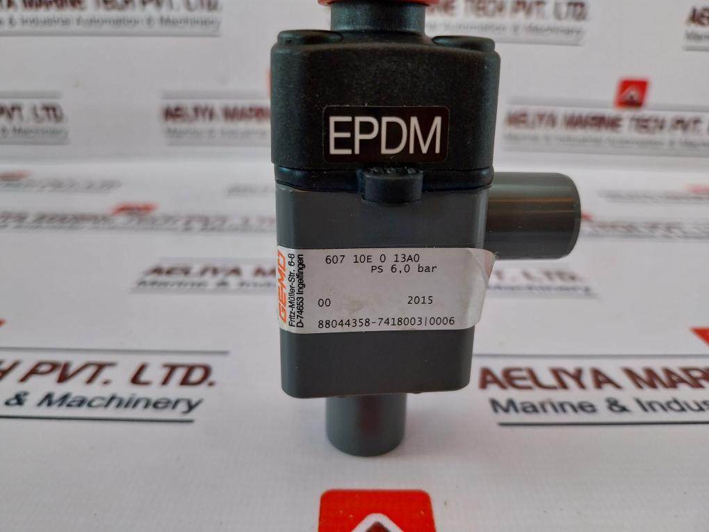 Gemu 607 10E 0 13A0 Plastic Corner Diaphragm Valve