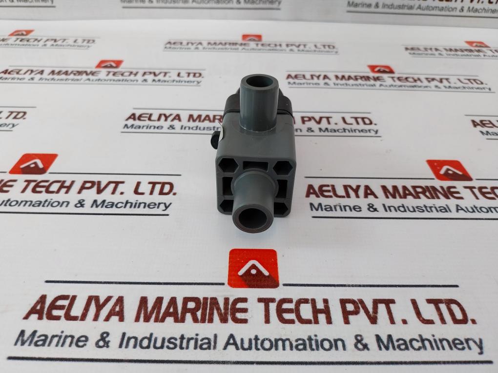 Gemu 607 10E 0 13A0 Plastic Corner Diaphragm Valve