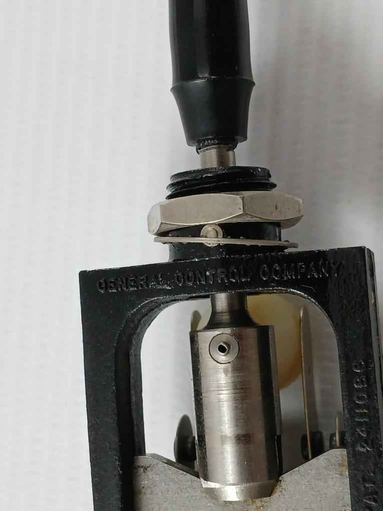 General Control Company Mcm-m3-a-0-a-0 Lever Switch 2411086