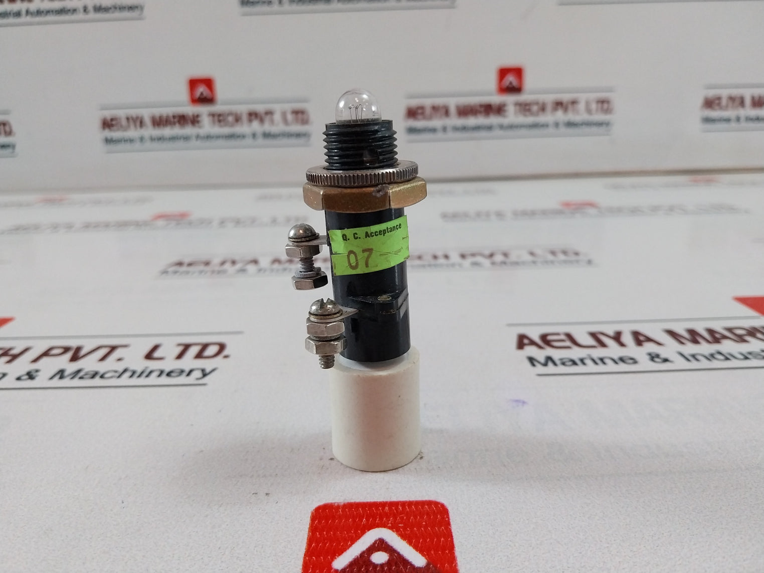 General Electric Et-16 Indicating Lamp 120Volts 0165A7844P5, 0116B6708 G5