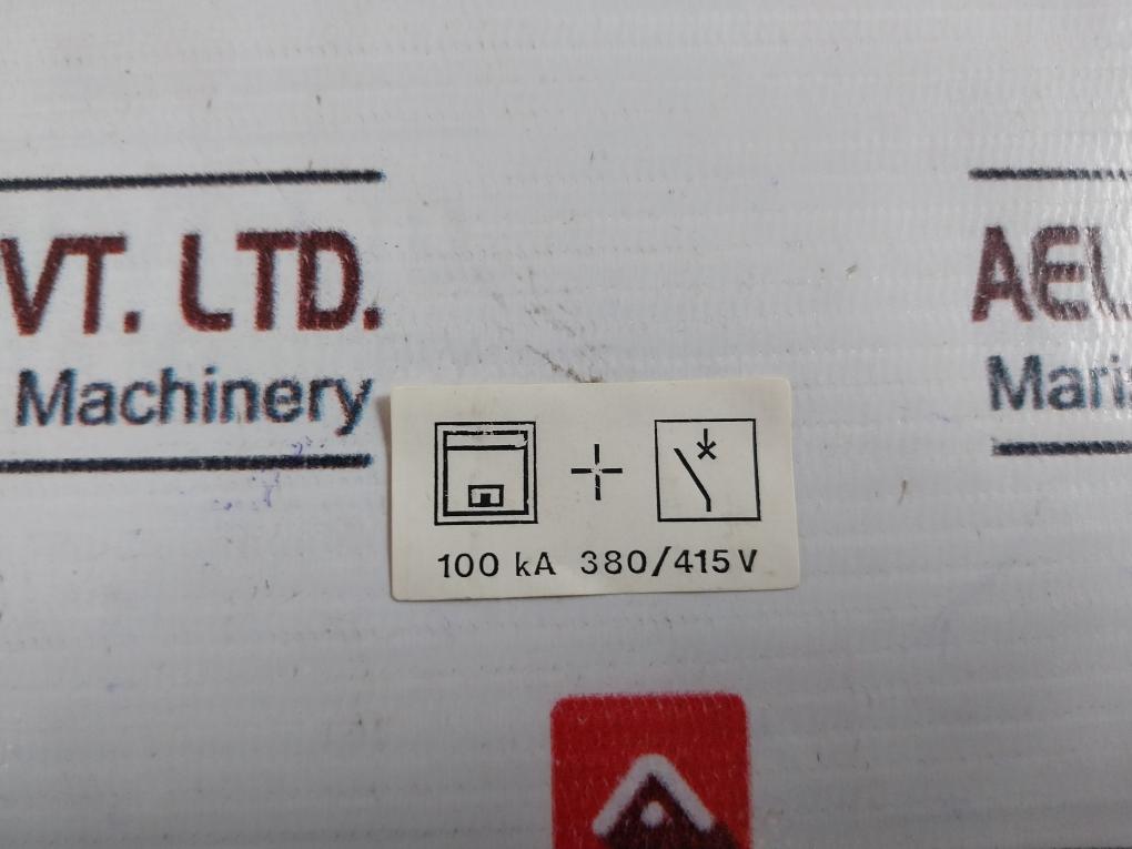 General Electric 721023 Moulded Case Circuit Breaker