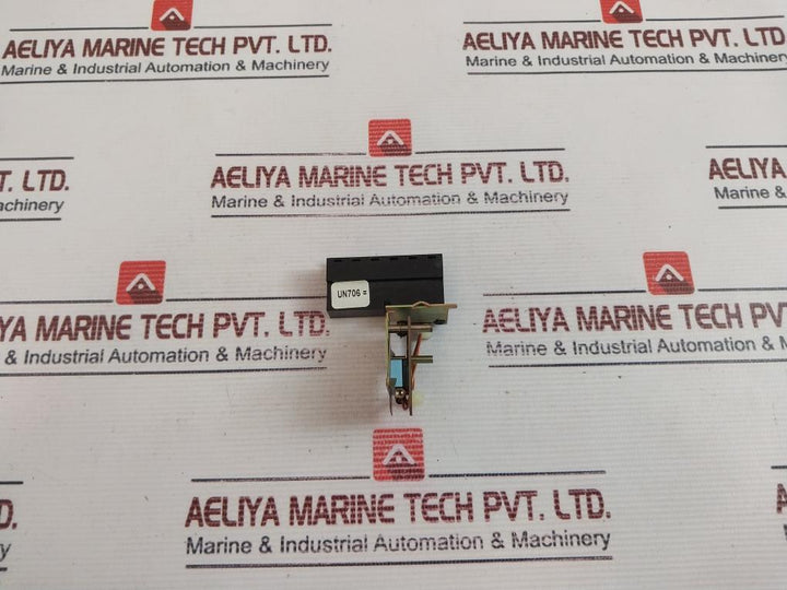 General Electric 721460 Aux. Contact For Circuit Breaker