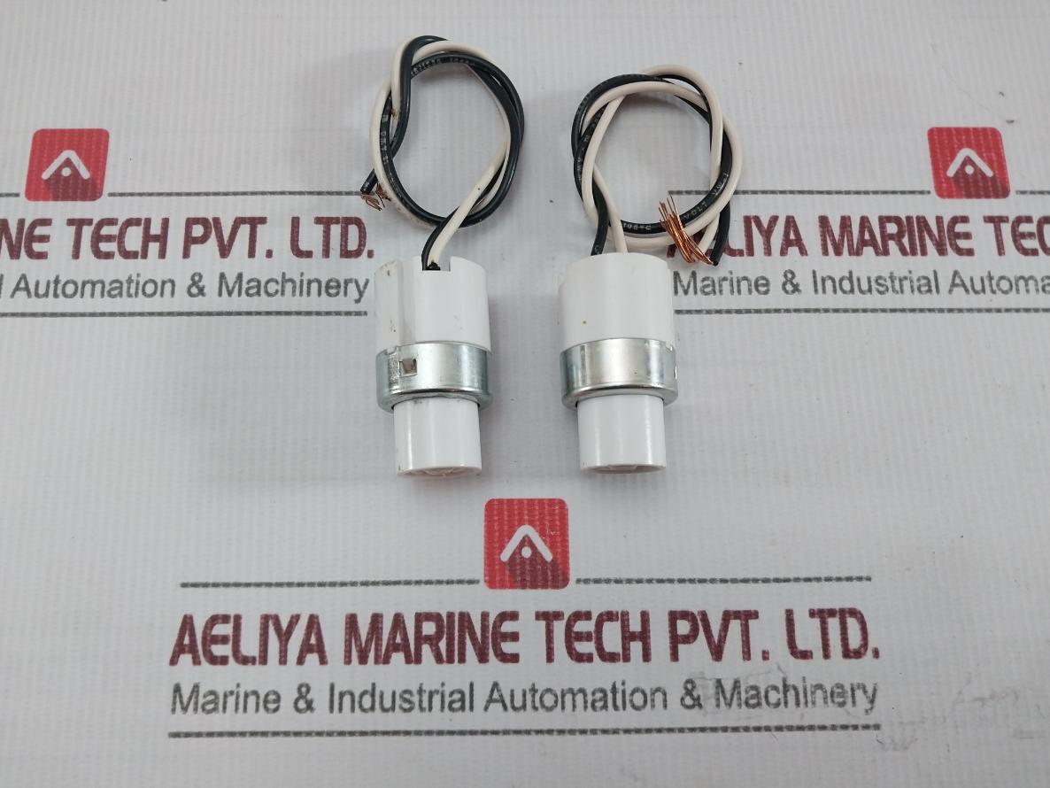 General Electric Alf-272-02 Lamp Holder 660W 600V