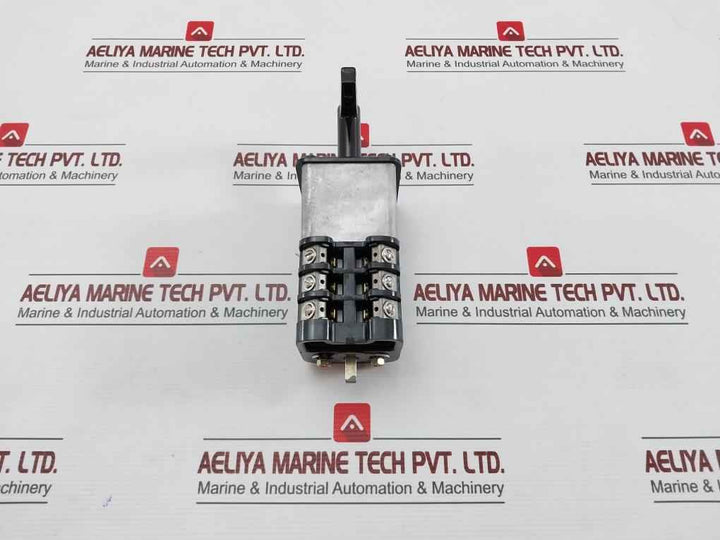 General Electric C3A01S1S2P1 Sbm Rotary Cam Switch