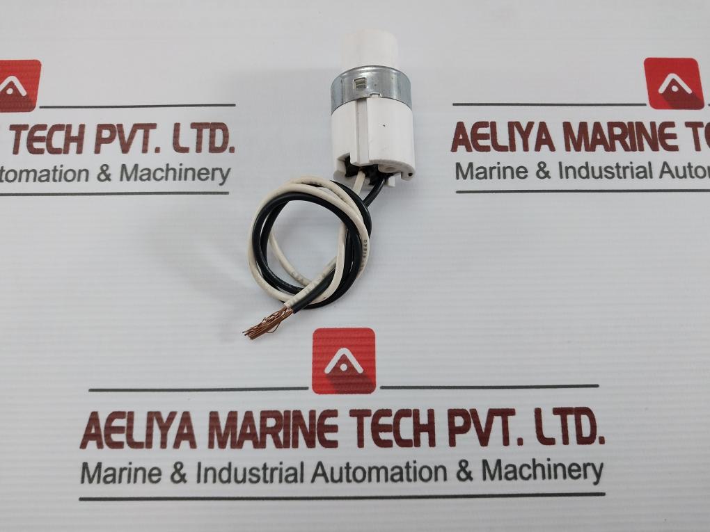 General Electric Ceramic Fuse 660W 600V