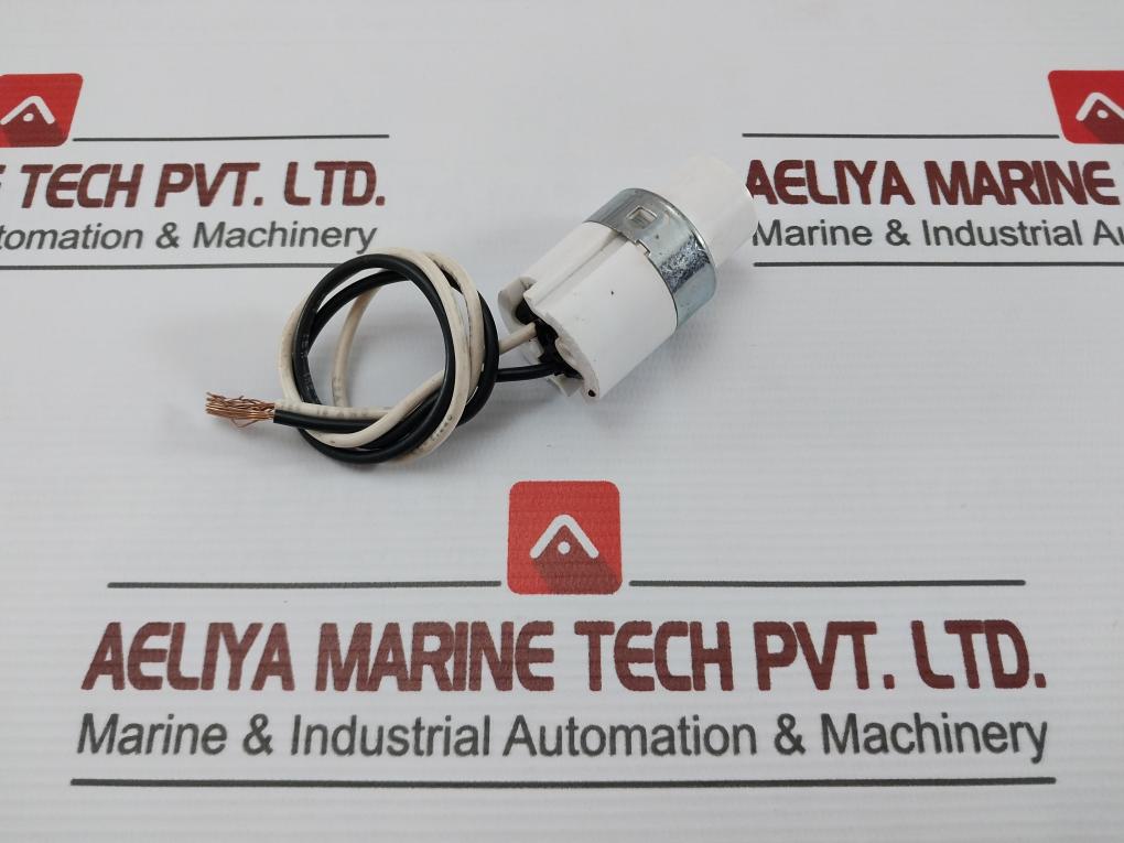 General Electric Ceramic Fuse 660W 600V