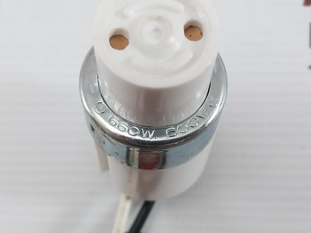 General Electric Ceramic Fuse 660W 600V