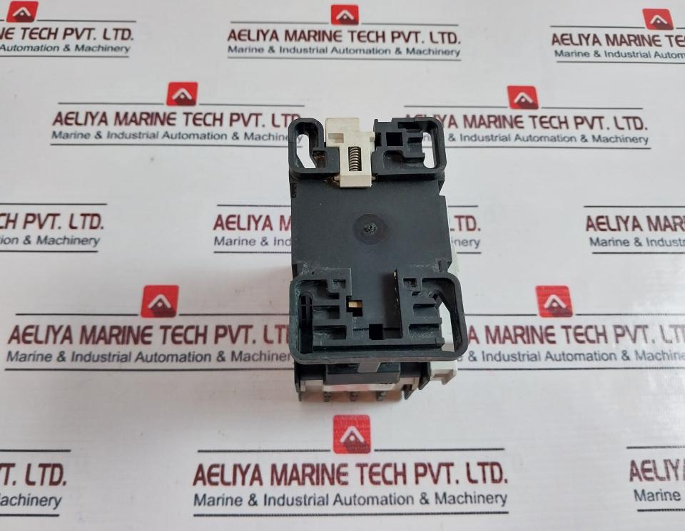 General Electric Cl04D310M Contactor 690V 60A