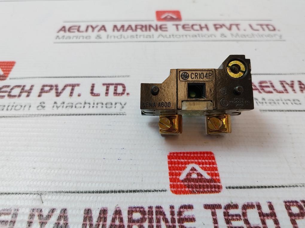 General Electric CR104P Contact Block