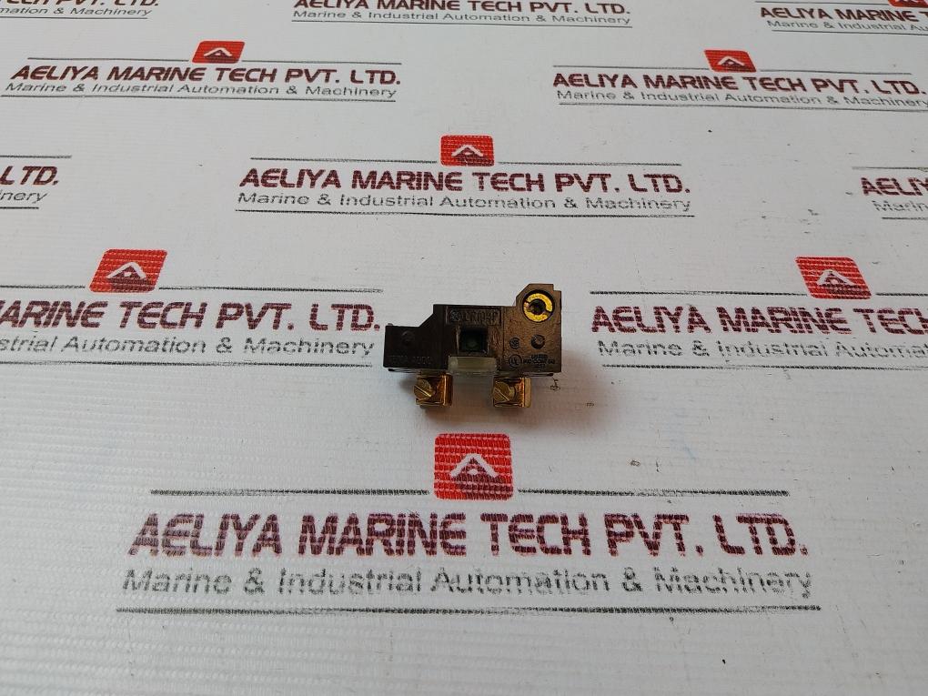 General Electric CR104P Contact Block
