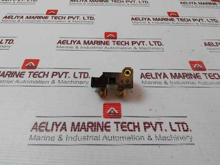 General Electric CR104P Contact Block