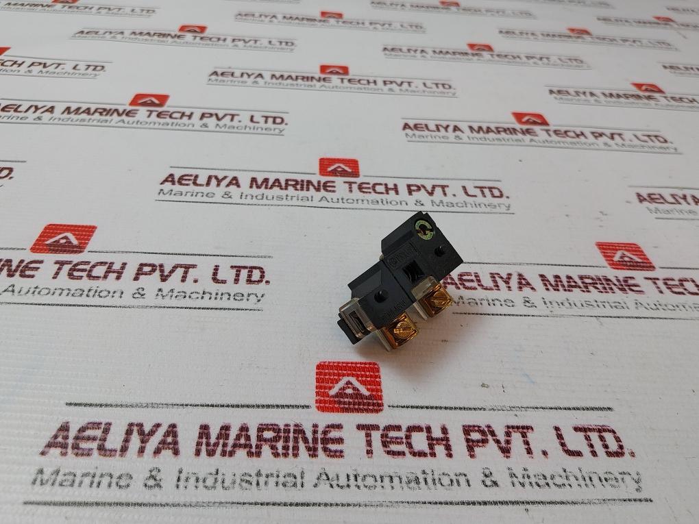 General Electric CR104P Contact Block