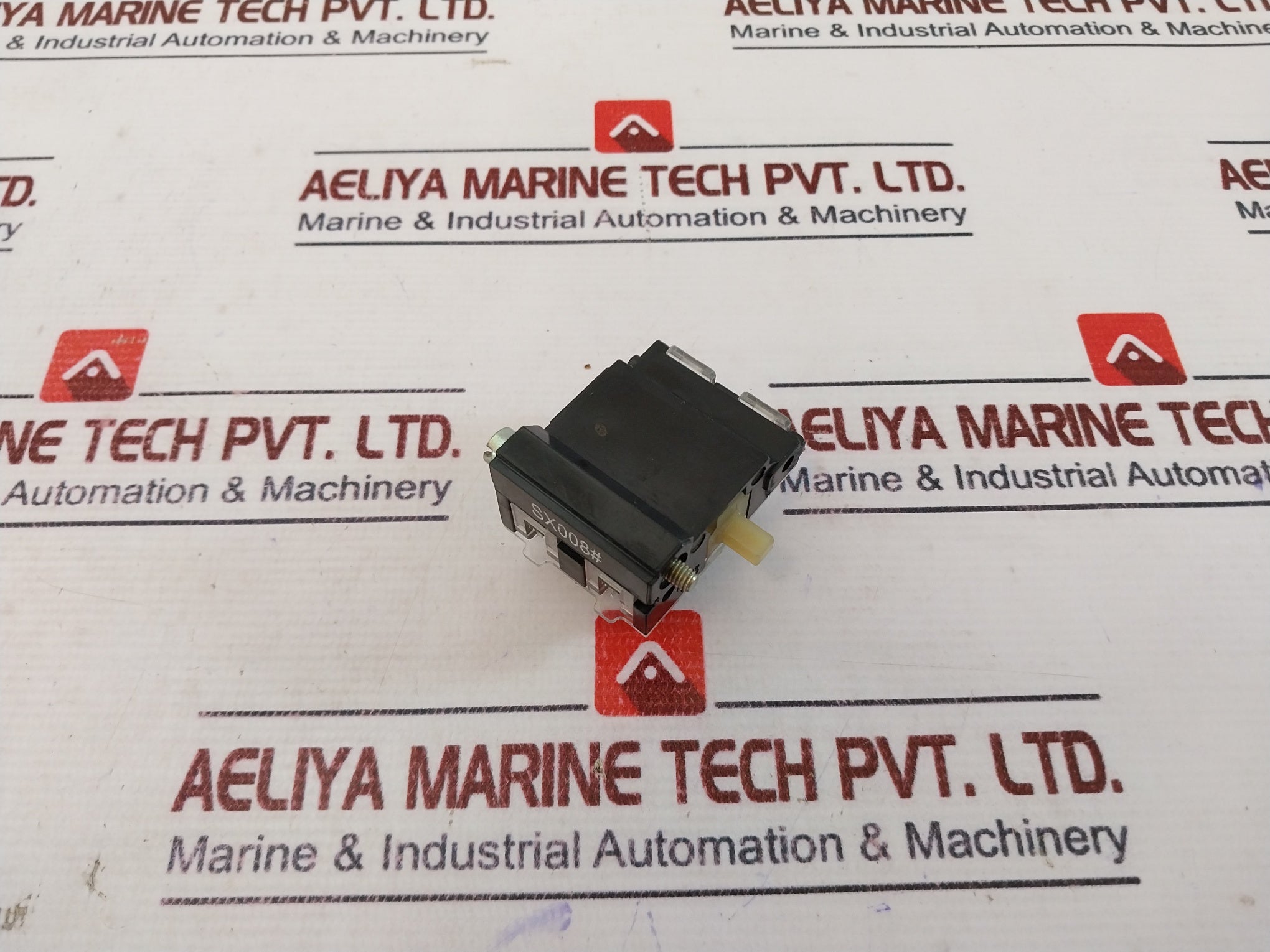 General Electric Cr104p Heavy Duty Push Button 4/220