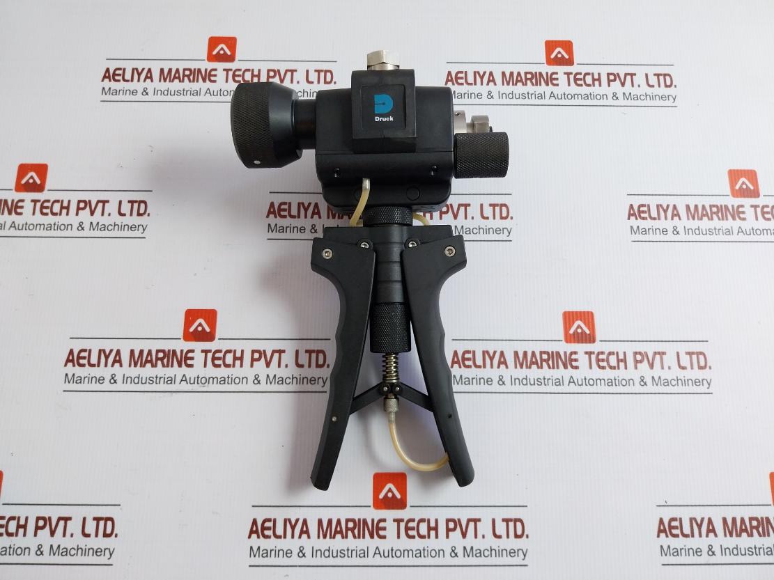 Portable Hydraulic Pressure Calibrator Kit 1000 Bar Dpi 104-is General Electric