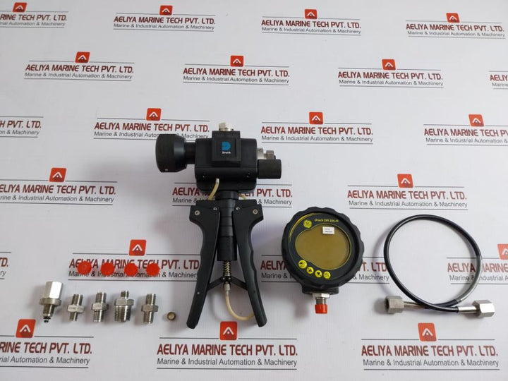 Portable Hydraulic Pressure Calibrator Kit 1000 Bar Dpi 104-is General Electric