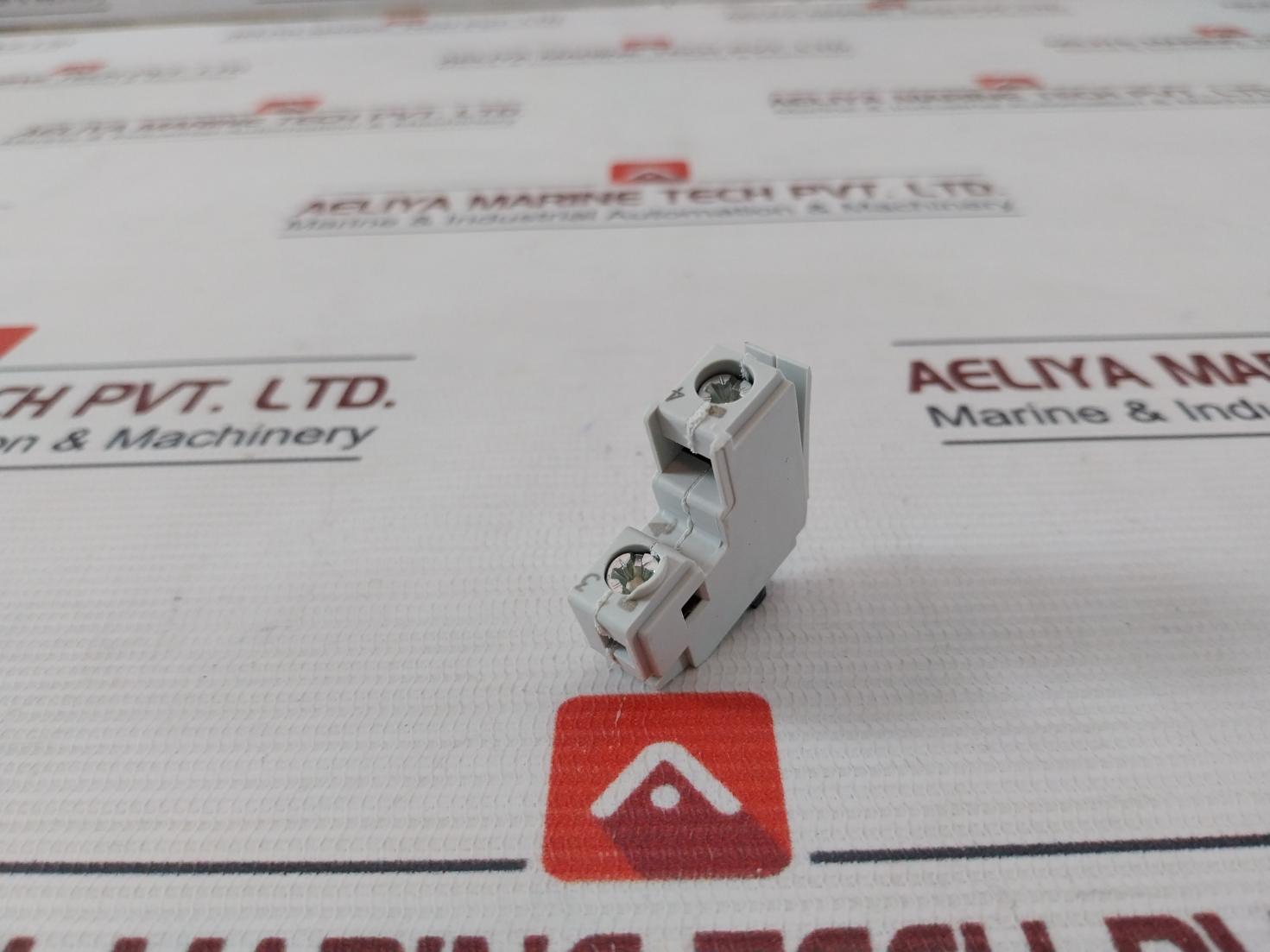 General Electric FAS10R Auxiliary Switch Contact