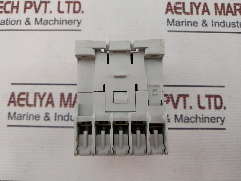 General Electric Mcra040At Auxiliary Contactor 750V 16A