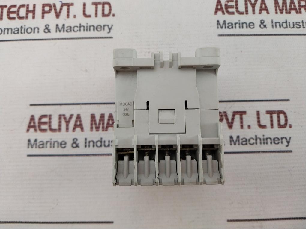 General Electric Mcra040At Auxiliary Contactor 750V 16A