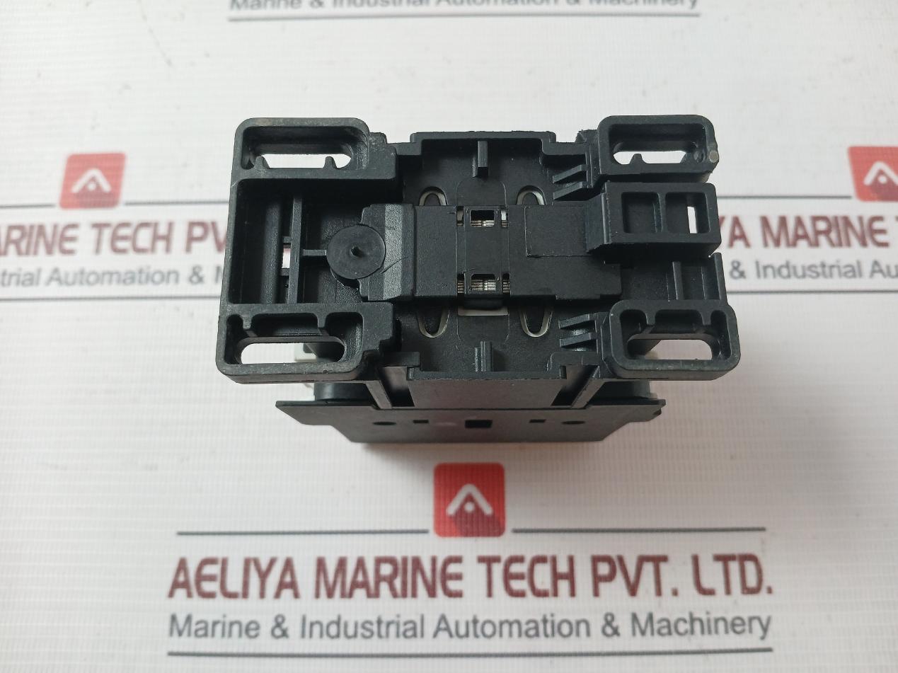 General Electric Rl4Ra040T Auxiliary Contactor Relay Ac15/Ac11 230V 50Hz Lb1A6