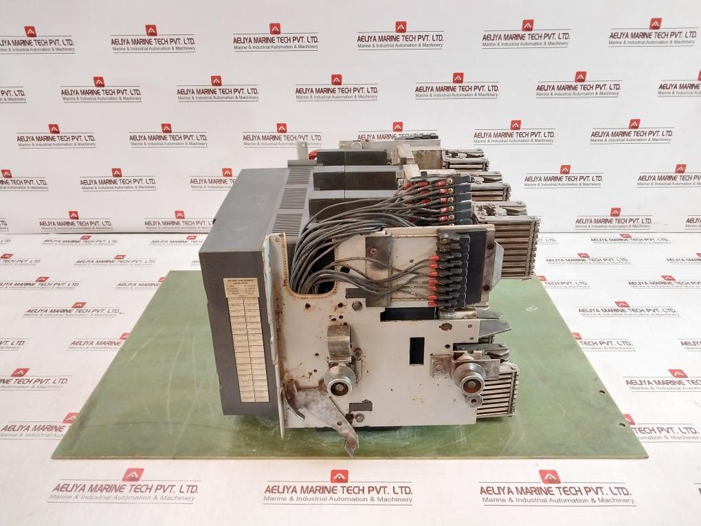 General Electric Shd20B220 3-pole Power Break Ii Circuit Breaker 10054602P1-b