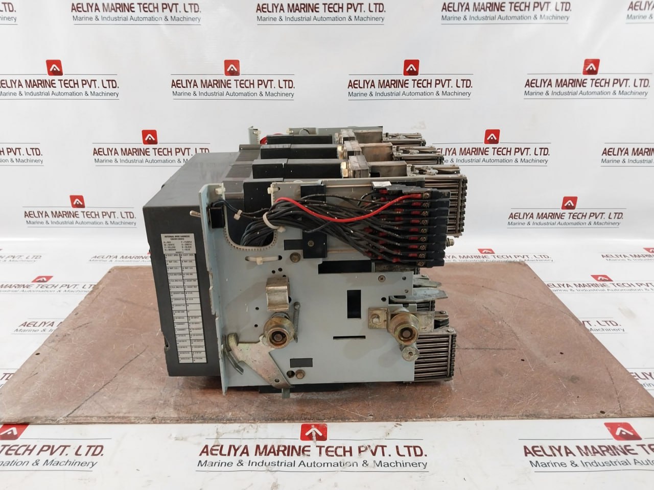 General Electric Shd20B220 3-pole Power Break Ii Circuit Breaker 600V Ac 2000Amp