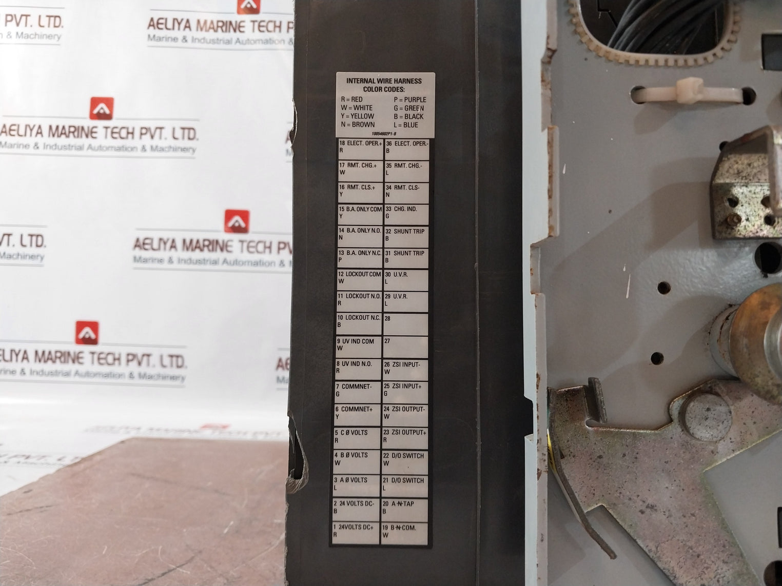 General Electric Shd20B220 3-pole Power Break Ii Circuit Breaker 600V Ac 2000Amp