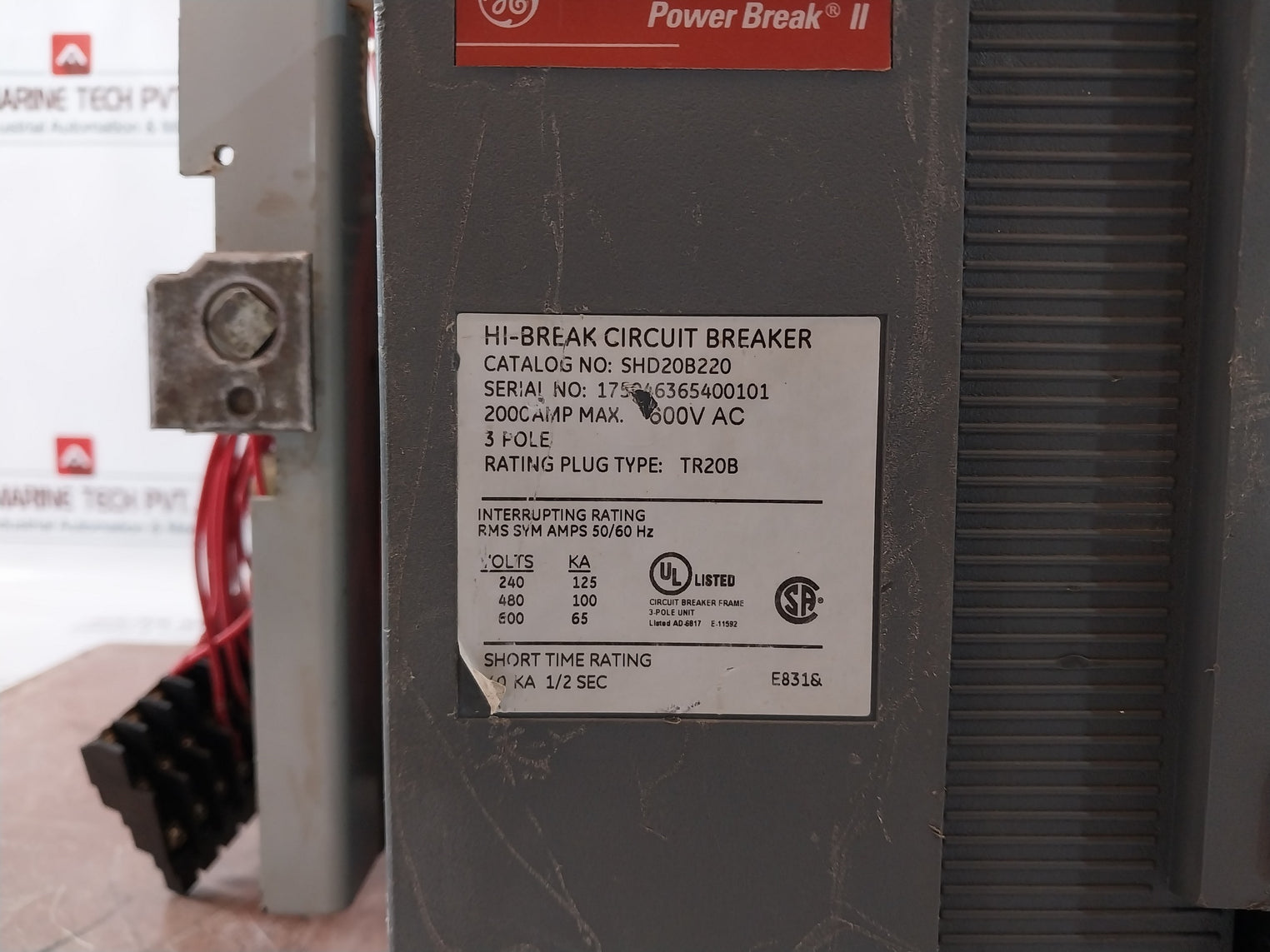 General Electric Shd20B220 3-pole Power Break Ii Circuit Breaker 600V Ac 2000Amp