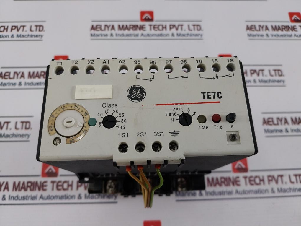 General Electric Te7Cj Relay With Be 627, 910-341-761 Current Transformer