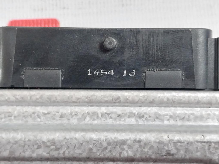 General Motor Continental D52 5WY1V33A Engine Controller 25191198