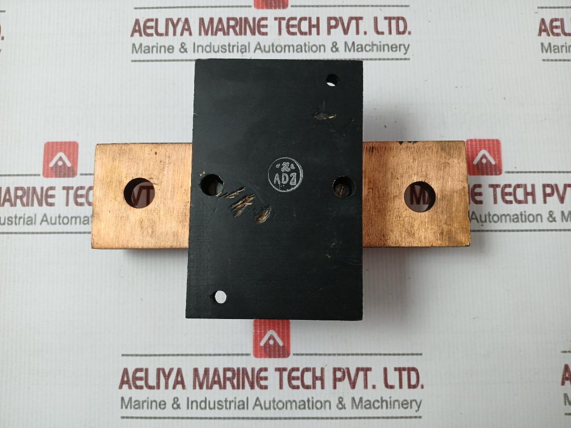 General Electric 50-1400 31Snaa Dc Current Shunt 800A 50Mv