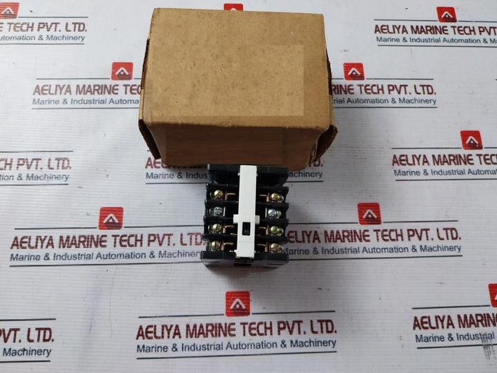 General Electric Cr120A03002Aa Industrial Relay 300V Ac 10A