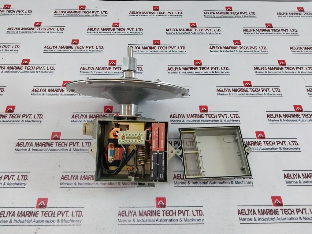 Georgin DML 34 LX 11 Pressure Switch 200Mbar