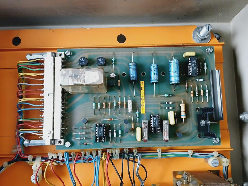 Gestra Vr 11-s Turbidity And Oil Detector Receiver 220V Ip40