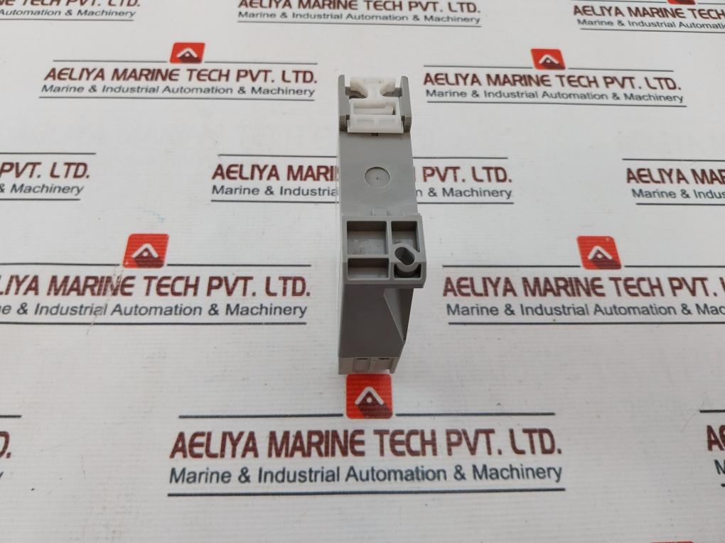 Gic 2A5Dt5 Multifunction Timer 5A 24-240 Vac/ Dc, 50/60 Hz